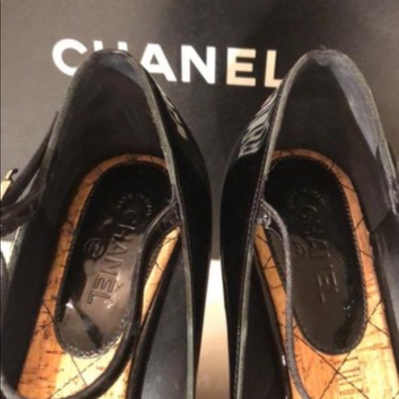 100% Authentic Chanel Wedge🌺 - Picture 9 of 11